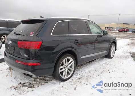 2018 Audi Q7 3.0T Premium z USA, uszkodzony, nr VIN WA1VAAF79JD054995